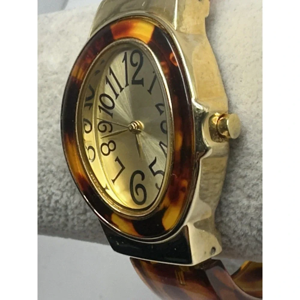 Avon Ladies Cuff Watch F3111441 New Battery 29MM‎ 6.25
